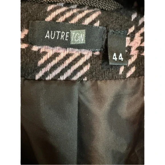 Autre Ton Wool Trench Coat UK Size 44 in Excellent Condition - Picture 8 of 8